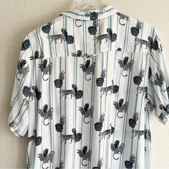 ASOS Soul Star England Short Sleeve Button Down Animal Print - Picture 10 of 12